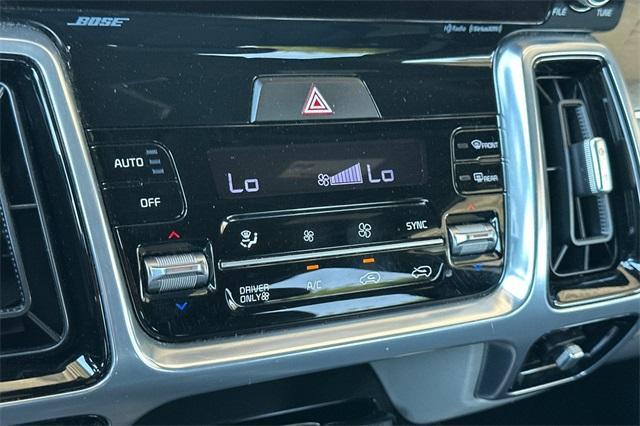 used 2022 Kia Sorento Plug-In Hybrid car, priced at $33,130