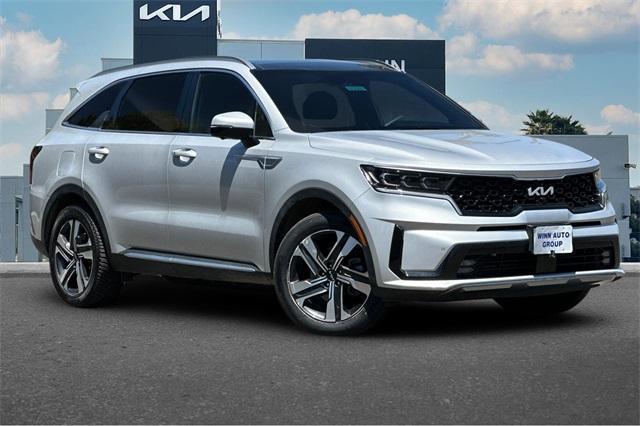 used 2022 Kia Sorento Plug-In Hybrid car, priced at $33,130