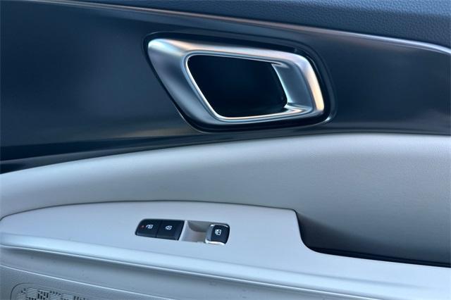 new 2026 Kia Carnival Hybrid car, priced at $55,365