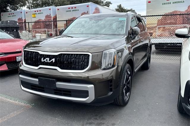 used 2023 Kia Telluride car, priced at $34,505