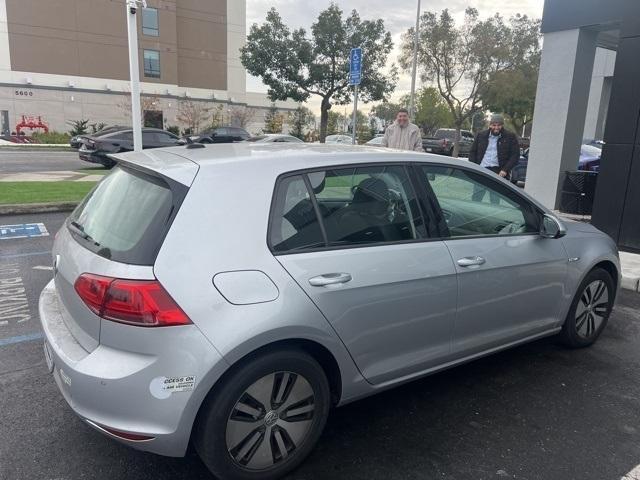 used 2015 Volkswagen e-Golf car, priced at $9,245