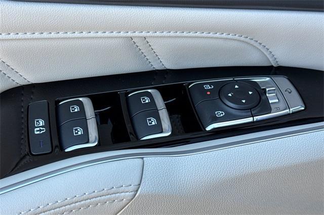 new 2025 Kia Sorento Hybrid car, priced at $48,530