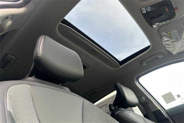 new 2025 Kia Niro car, priced at $33,660