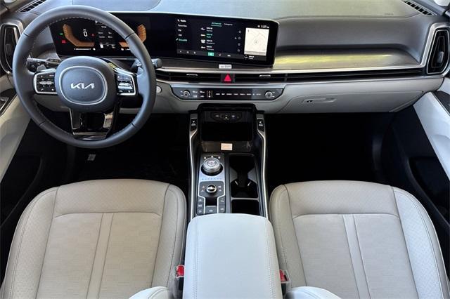 new 2025 Kia Sorento Plug-In Hybrid car, priced at $50,560