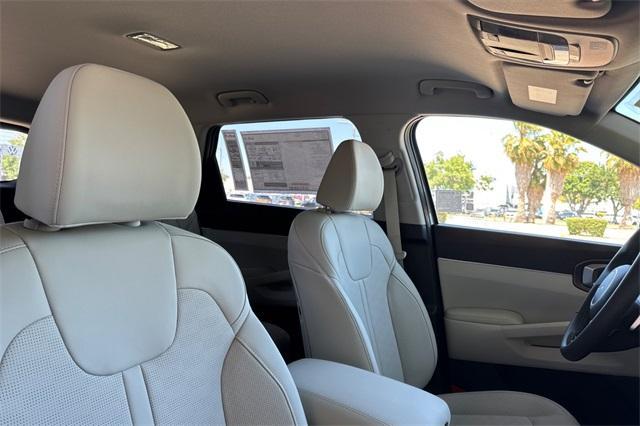 new 2025 Kia Sorento Plug-In Hybrid car, priced at $50,560