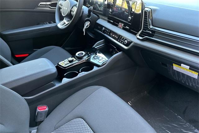 new 2025 Kia Sportage Hybrid car, priced at $30,360