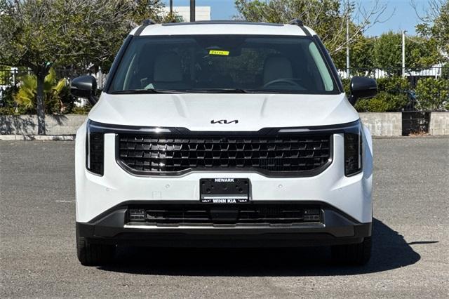 new 2025 Kia Carnival Hybrid car, priced at $57,595