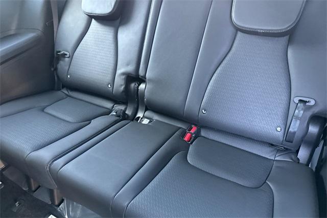 new 2026 Kia Carnival car, priced at $55,285