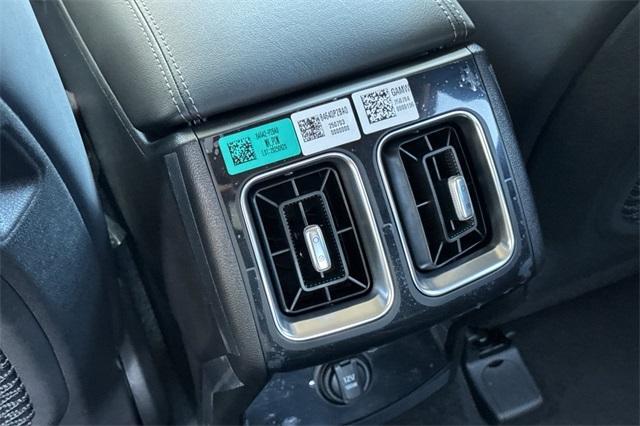 new 2025 Kia Sorento Plug-In Hybrid car, priced at $52,105