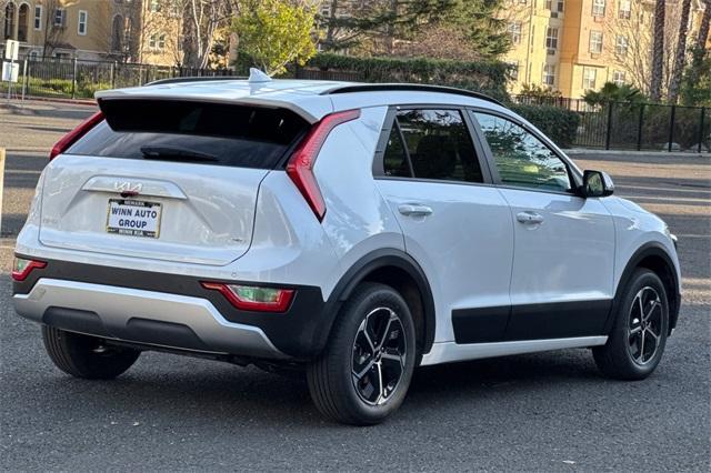 new 2025 Kia Niro Plug-In Hybrid car, priced at $36,160