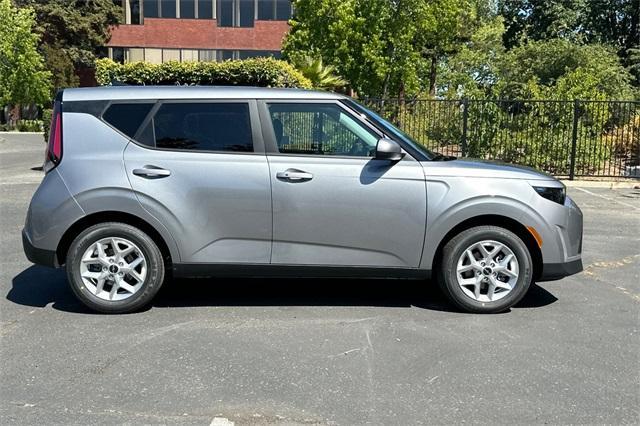 new 2025 Kia Soul car, priced at $24,560