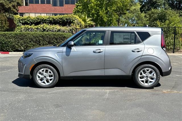 new 2025 Kia Soul car, priced at $24,560