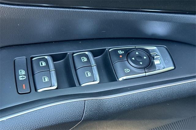 new 2025 Kia Sorento Hybrid car, priced at $40,330
