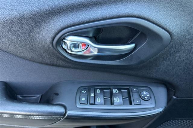 used 2014 Jeep Cherokee car, priced at $11,240