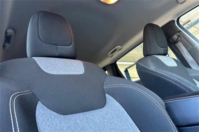used 2014 Jeep Cherokee car, priced at $11,240