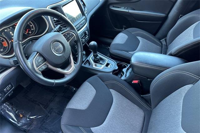 used 2014 Jeep Cherokee car, priced at $11,240