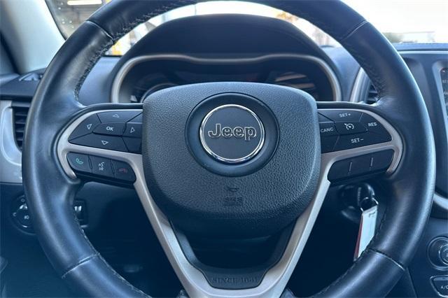 used 2014 Jeep Cherokee car, priced at $11,240