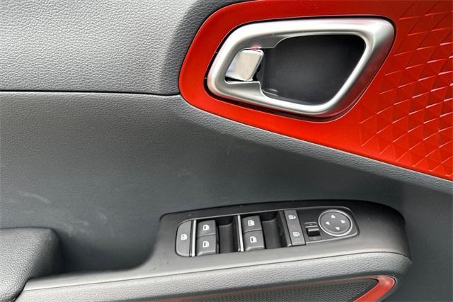 new 2025 Kia Soul car, priced at $28,060