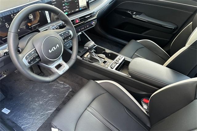 new 2025 Kia K5 car, priced at $33,645