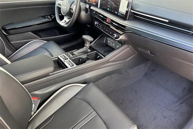 new 2025 Kia K5 car, priced at $33,645