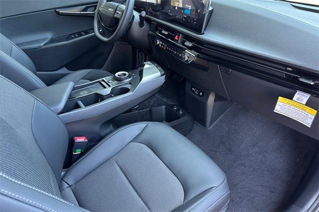 new 2025 Kia EV6 car, priced at $48,040