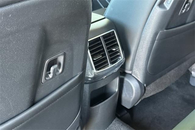 new 2025 Kia Sportage Hybrid car, priced at $39,645