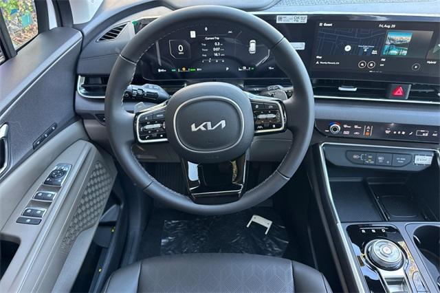 new 2026 Kia Carnival Hybrid car, priced at $50,285