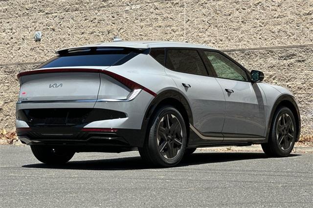new 2025 Kia EV6 car, priced at $52,340