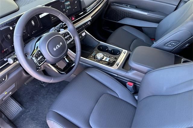 new 2026 Kia Carnival car, priced at $55,285