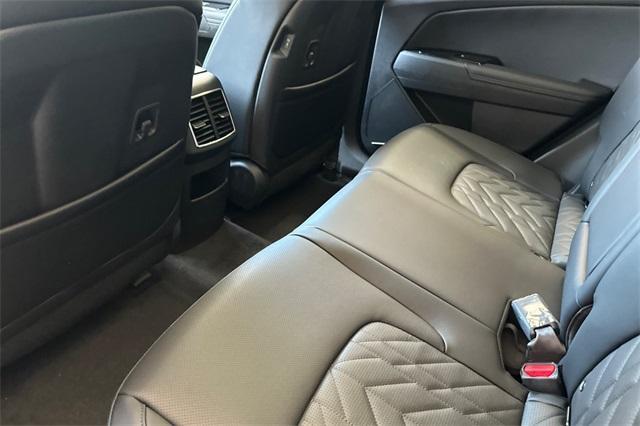 new 2025 Kia Sportage Plug-In Hybrid car, priced at $46,095