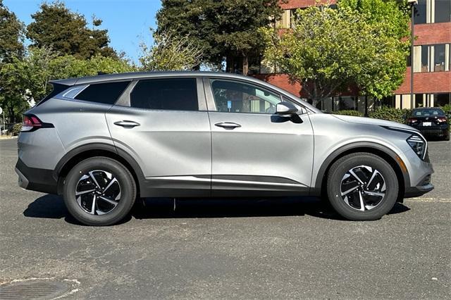new 2025 Kia Sportage Hybrid car, priced at $30,620