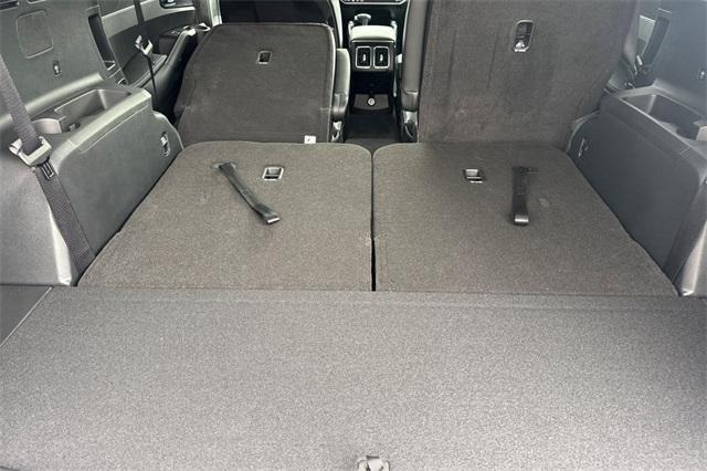 new 2025 Kia Sorento car, priced at $43,025