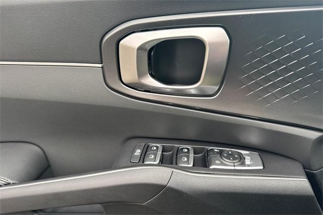 new 2025 Kia Sorento car, priced at $43,025