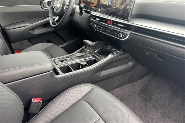 new 2025 Kia Sorento car, priced at $43,025
