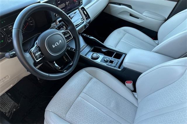 used 2023 Kia Sorento Hybrid car, priced at $23,832