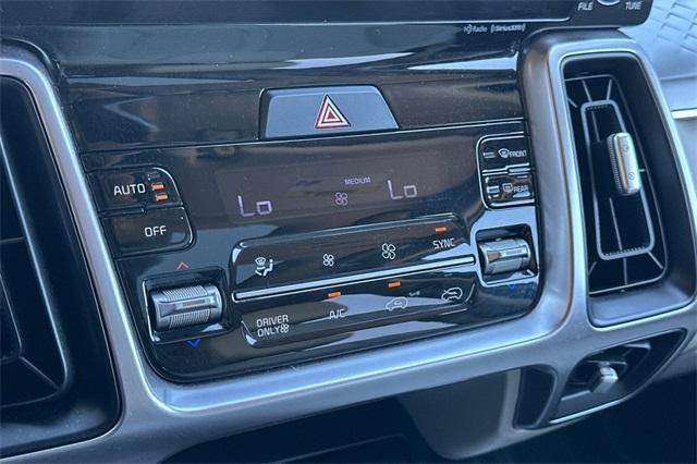 used 2023 Kia Sorento Hybrid car, priced at $23,832