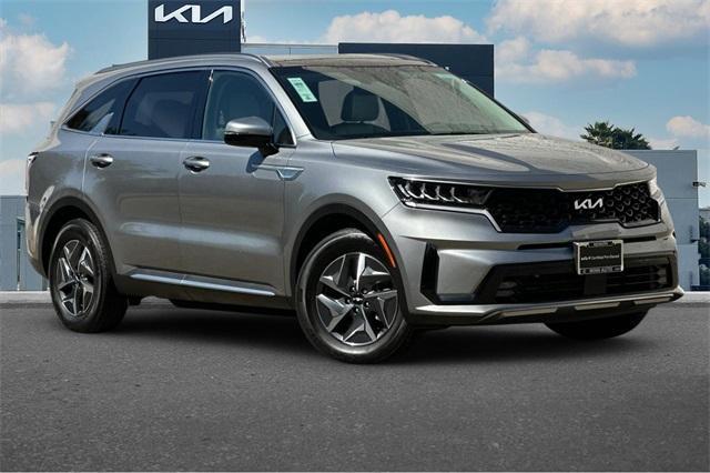 used 2023 Kia Sorento Hybrid car, priced at $23,832