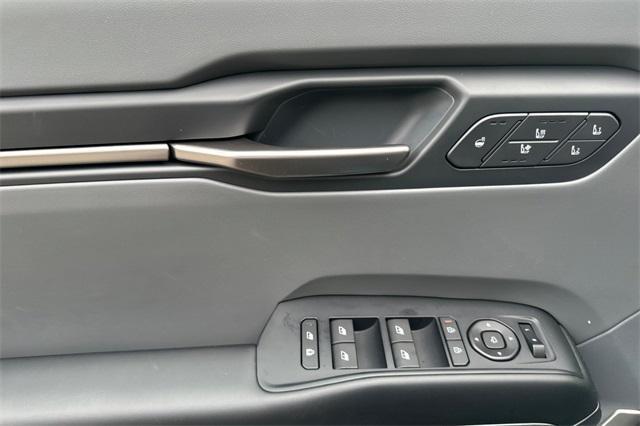 new 2026 Kia EV9 car, priced at $66,620