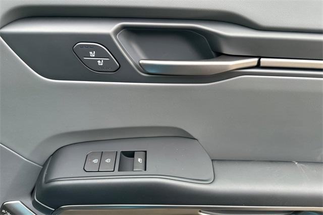 new 2026 Kia EV9 car, priced at $66,620