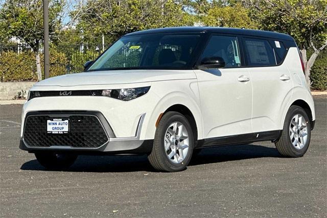 new 2025 Kia Soul car, priced at $24,740