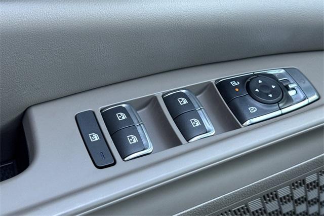 new 2026 Kia Carnival Hybrid car, priced at $50,285