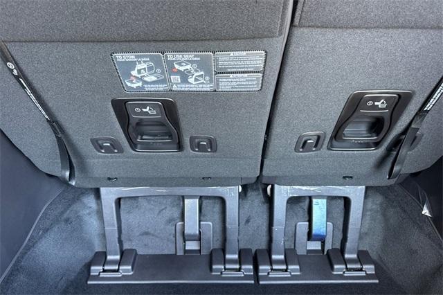 new 2026 Kia Carnival Hybrid car, priced at $50,285
