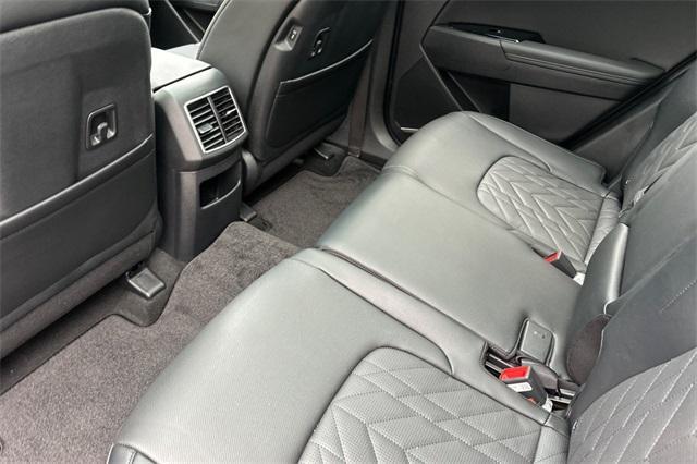 new 2025 Kia Sportage car, priced at $35,585