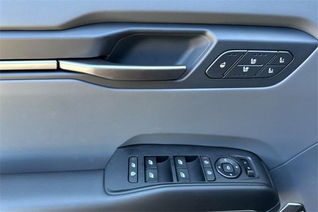 new 2026 Kia EV9 car, priced at $66,470