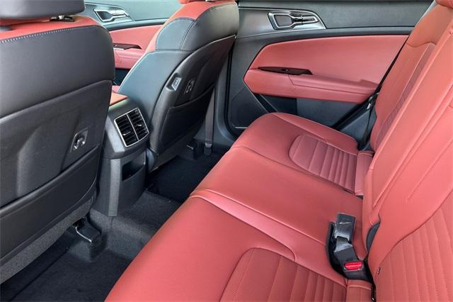 new 2025 Kia Sportage Hybrid car, priced at $39,905