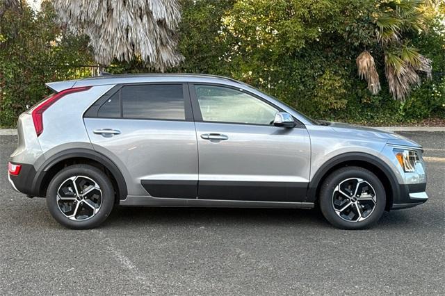 new 2025 Kia Niro car, priced at $31,360