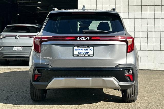 new 2025 Kia Seltos car, priced at $26,775