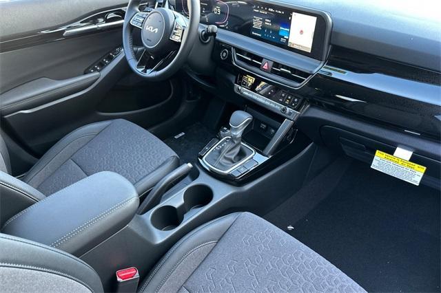 new 2025 Kia Seltos car, priced at $26,775