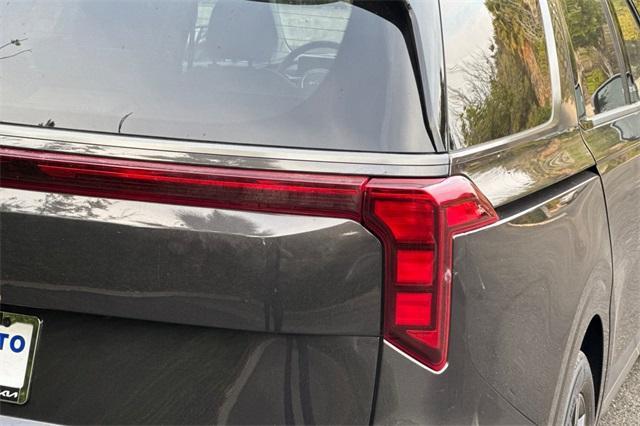new 2025 Kia Carnival Hybrid car, priced at $50,600