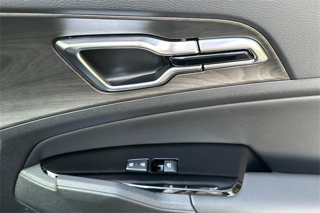 new 2025 Kia Sportage Plug-In Hybrid car, priced at $46,555